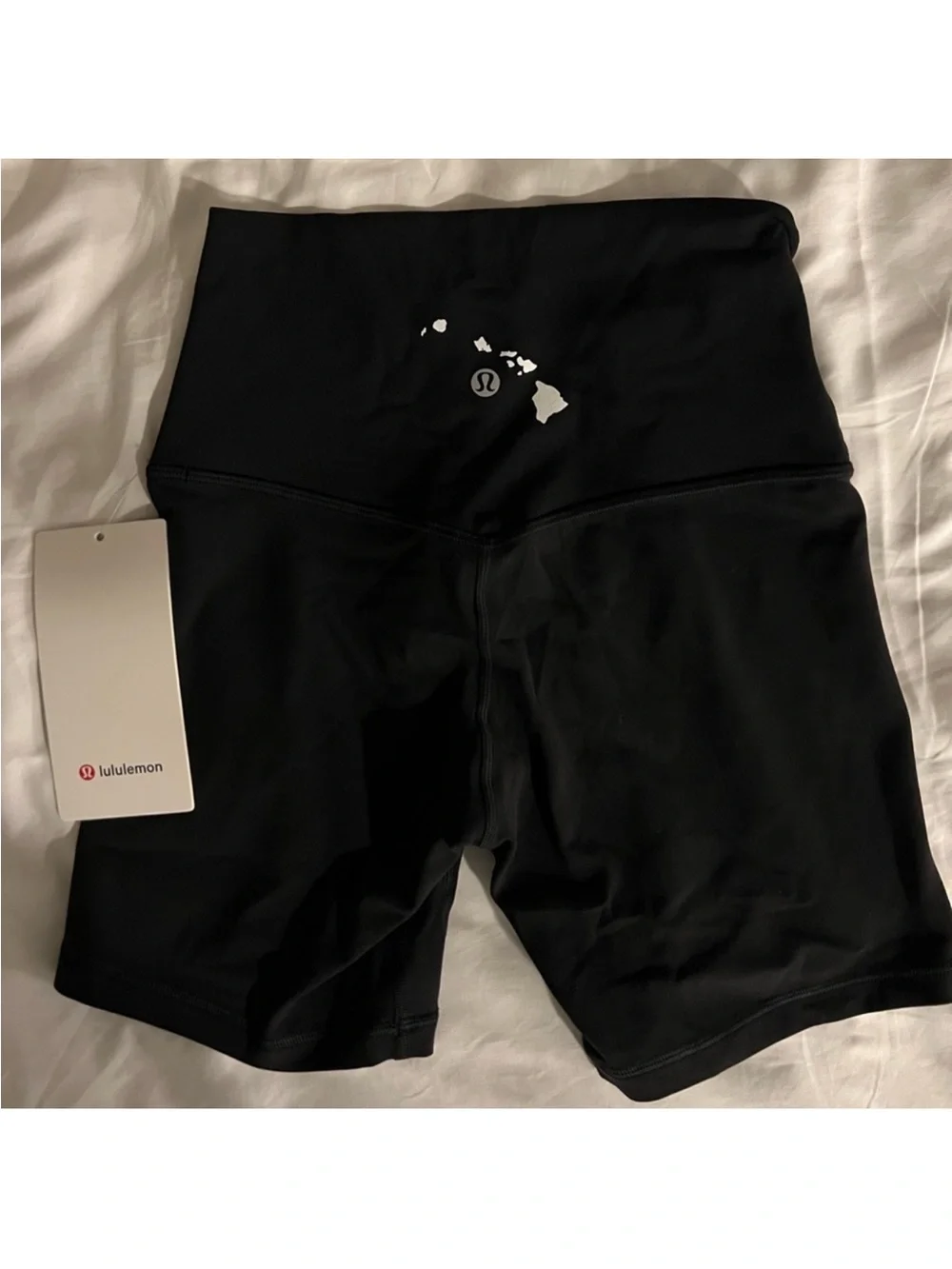 lululemon athletica Black High-Rise Athletic Bike Shorts Hawaii Islands - Picture 5 of 6